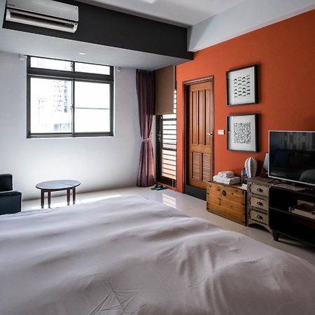 Huzi Room Tainan Exterior photo