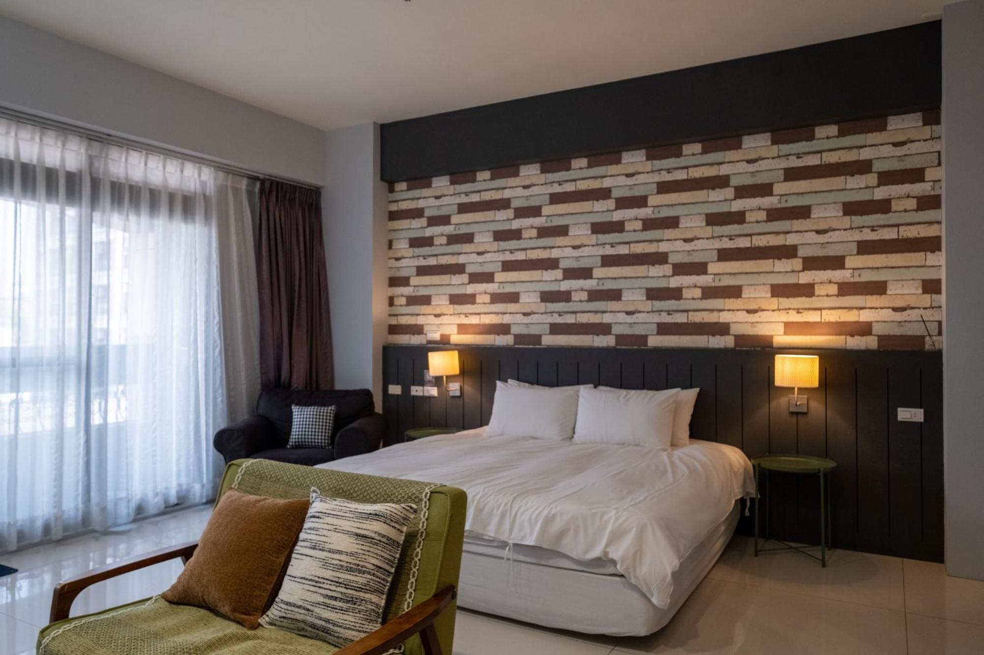 Huzi Room Tainan Exterior photo
