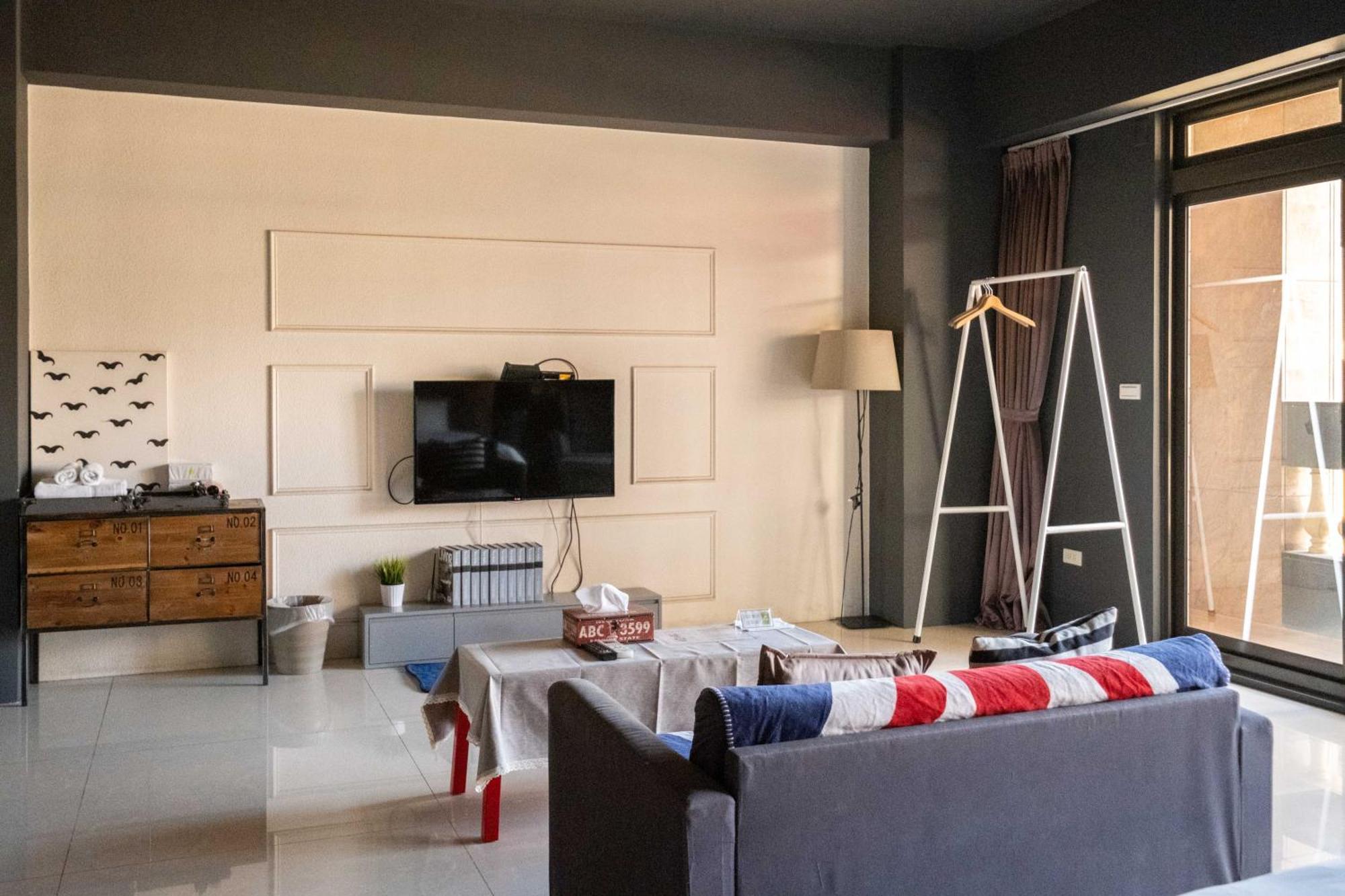 Huzi Room Tainan Exterior photo
