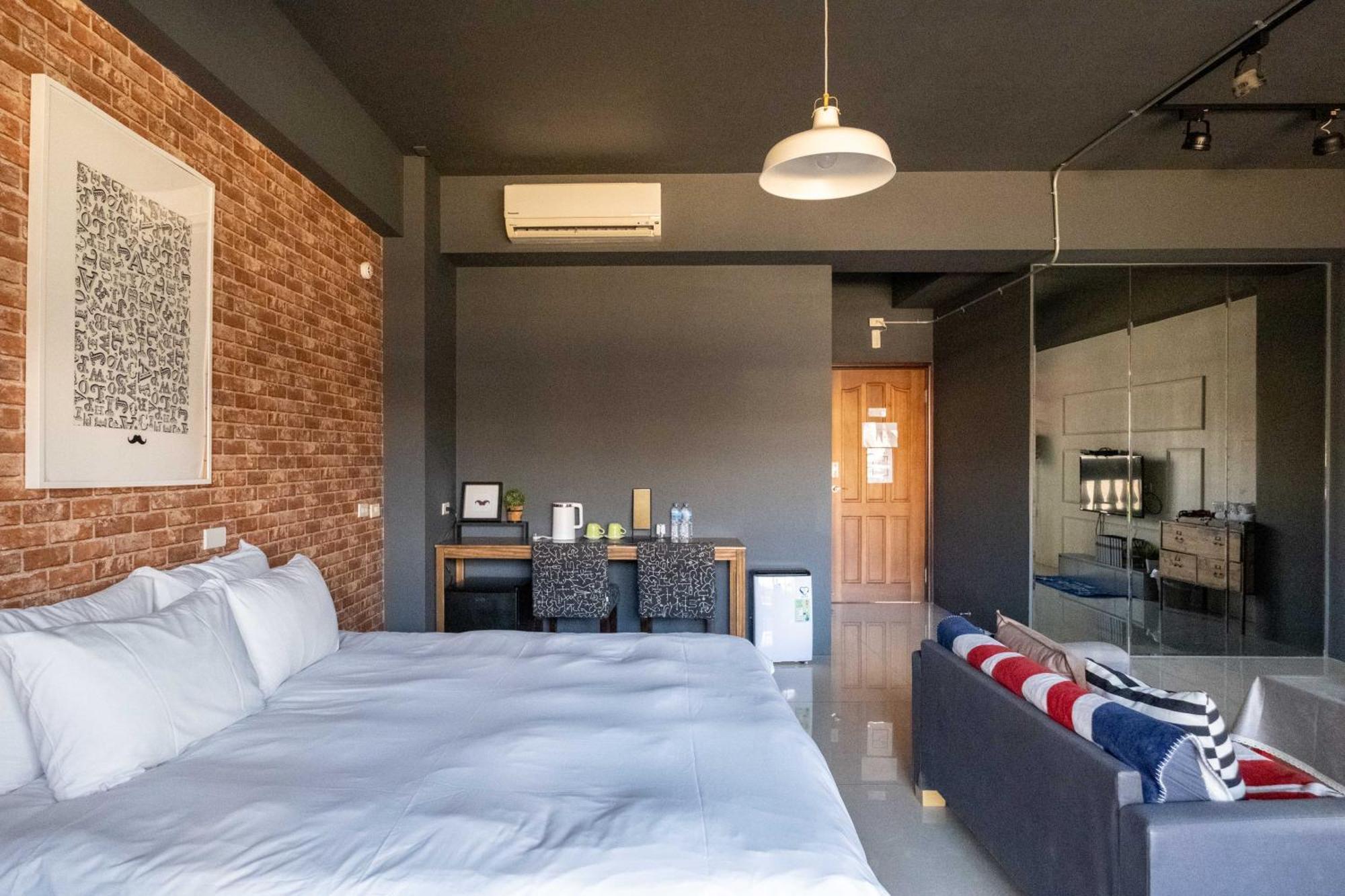 Huzi Room Tainan Exterior photo