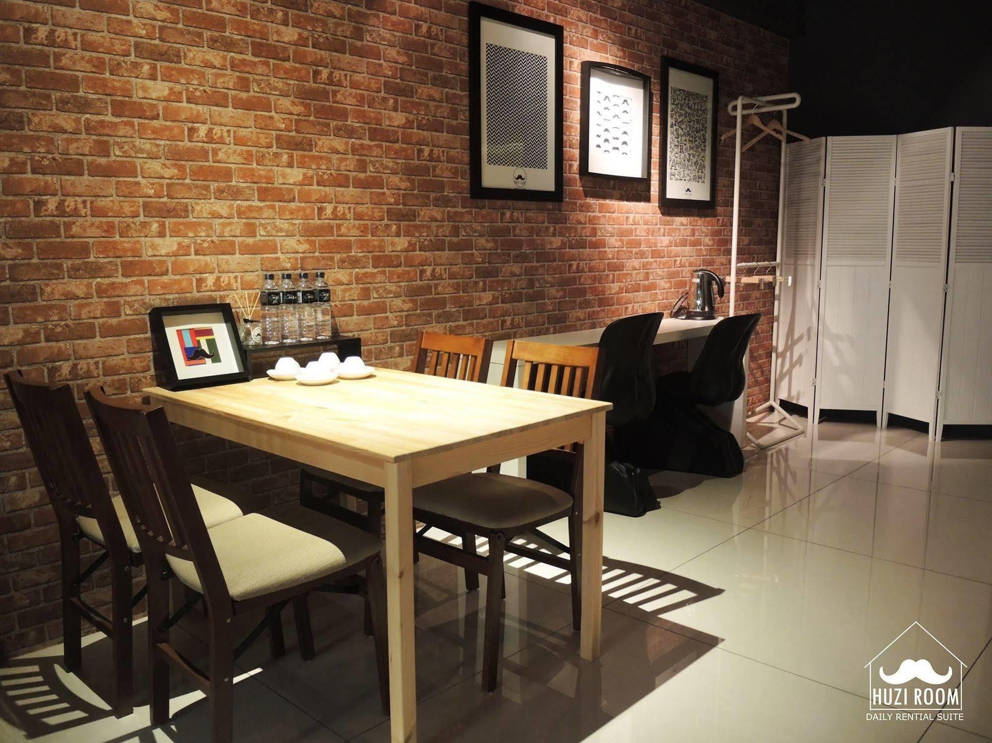 Huzi Room Tainan Exterior photo