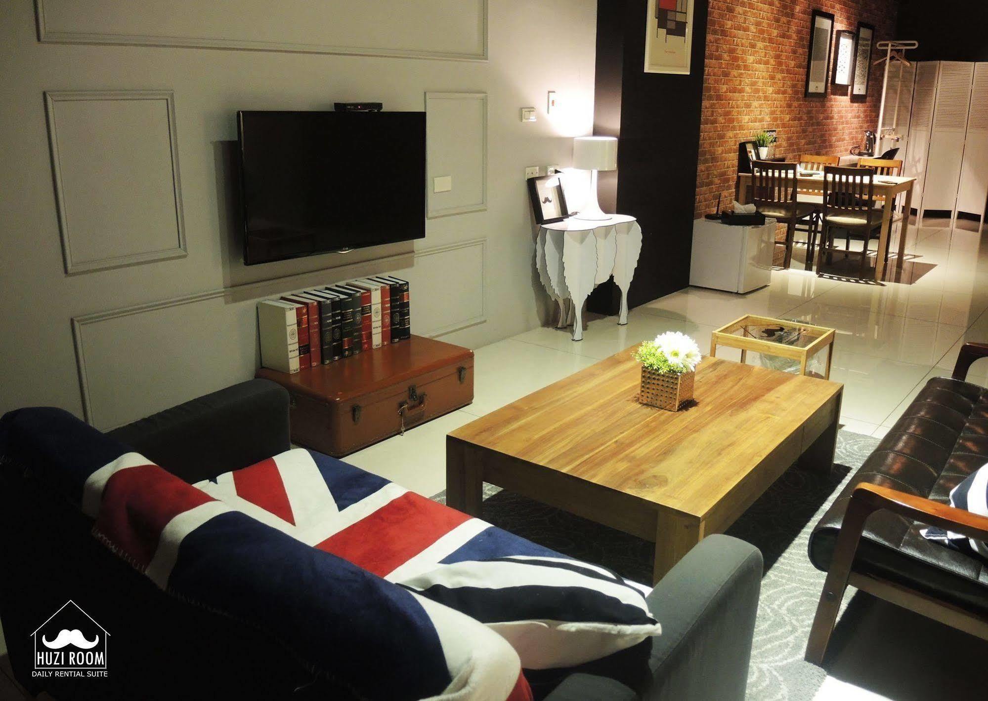 Huzi Room Tainan Exterior photo